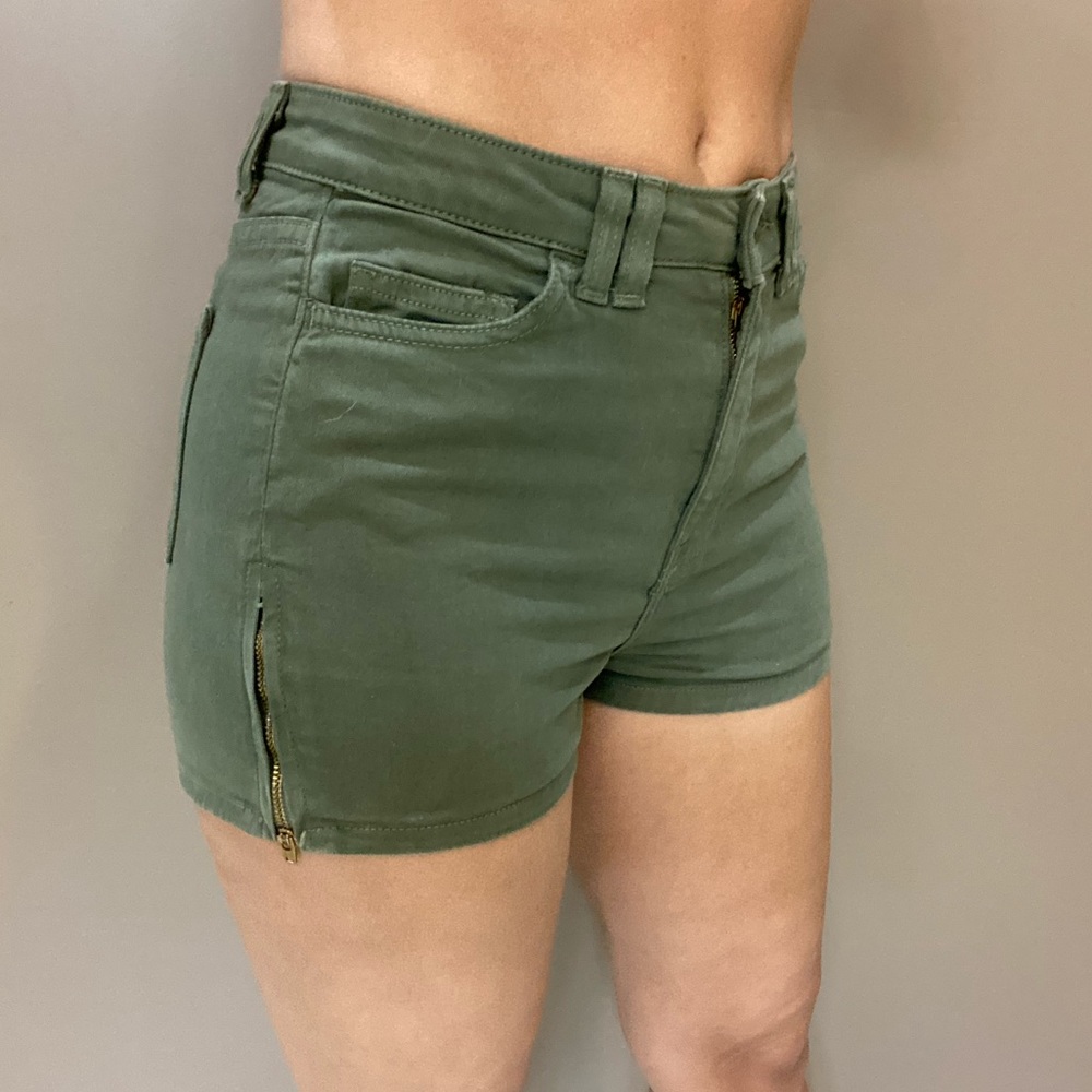 Green high waisted shorts